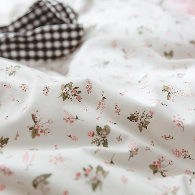 LifeTB Garden Pink Floral Comforter Set Queen Size Vintage Boho Floral Bedding Comforter Queen with 2 Pillowcases Fluffy Soft All Seasons Bedding Set Cottagecore Flowers Botanical Comforter Set