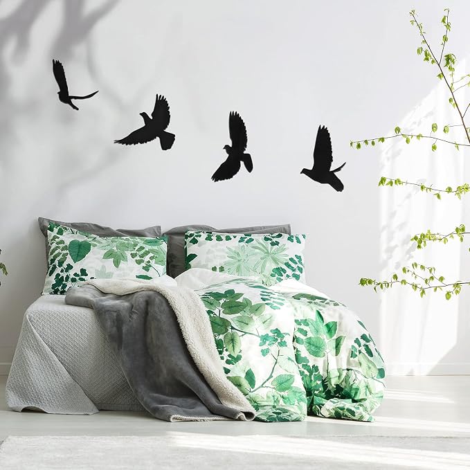 Blulu 4 Pieces Wooden Bird Wall Decor Flying Bird Sculptures Wall Art Decor Silhouette Art Wooden sign for Home Living Room Bedroom Kitchen Hanging Decoration, 4 Size