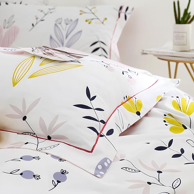 HighBuy Floral Comforter Set Queen Size 3 Piece White Pink Flower Comforter with 2 Pillow Shams Cottagecore Fluffy Comforters Soft Boho Bedding Set for Queen Bed,Lightweight,Breathable,All Season