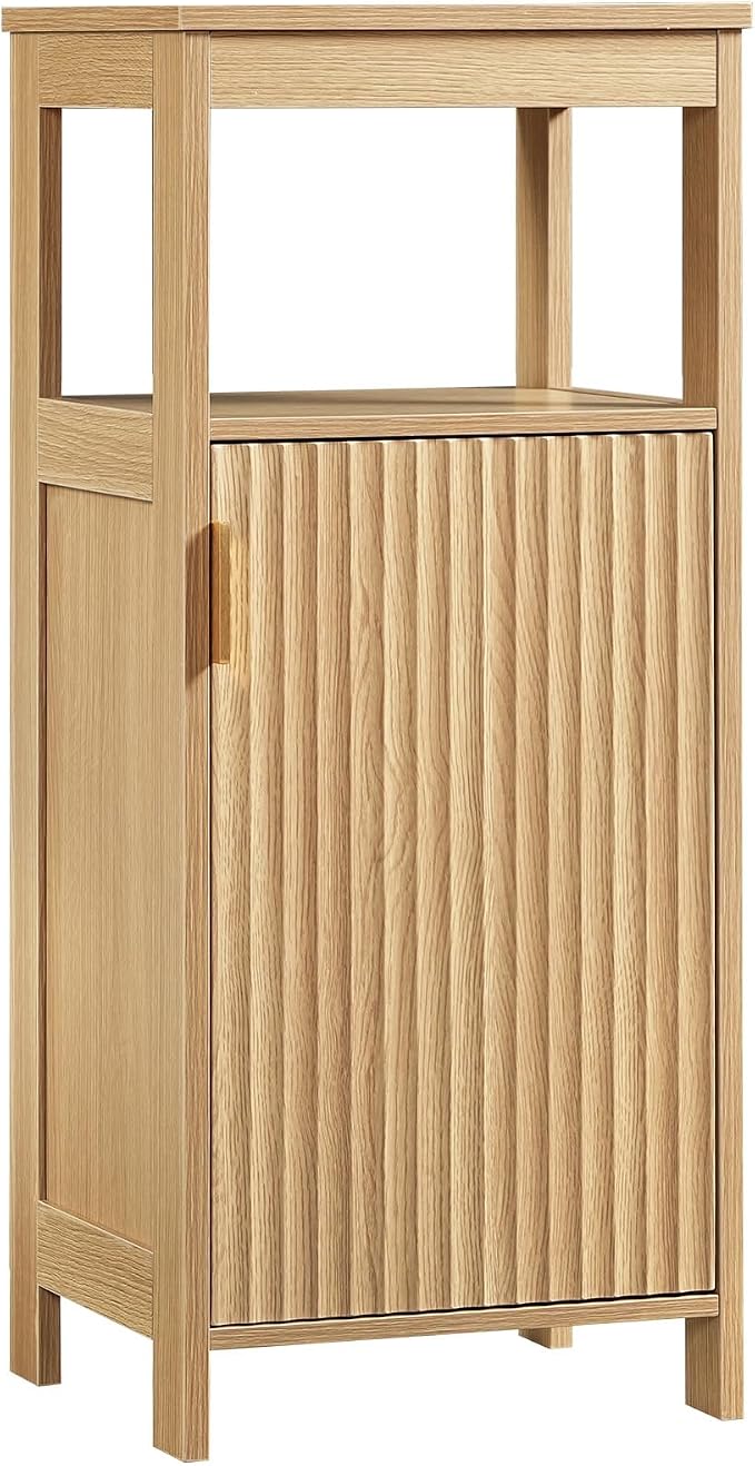 CHOEZON Bathroom Cabinet, Freestanding Bathroom Storage Cabinet with Door and Shelves, Small Floor Storage Cabinet, Narrow Bathroom Table, Fluted Door, Gold Handle, for Bathroom, Living Room, Natural