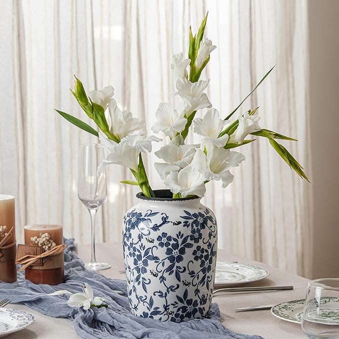 Blue and White Vintage Vase, Ceramic Chinoiserie Floral Vases, Retro Ice Cracked Round Farmhouse Rustic Large Flower Vases for Home Decor Centerpieces, Living Room, Bookshelf, Office 7.8 Inch