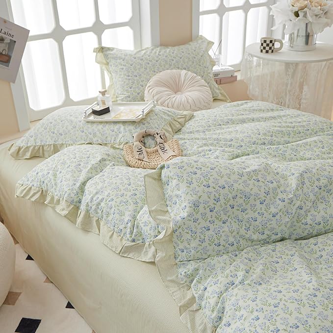 Green Floral Ruffle Comforter Set Queen Girls Cute Blue Flowers Comforter Fluffy Soft Cottagecore Bedding Set Vintage Botanical Comforter with 2 Pillowcases Romantic Lace Boho Bed Comforter Set