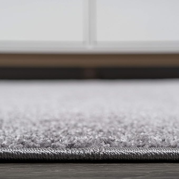 JONATHAN Y Haze Solid Low-Pile Gray 3x5 Oval Indoor Area Rug, Coastal,Bohemian,Minimalist,Classic, Easy-Cleaning for Living Room,Bedroom,Kitchen,Pet Friendly,Non-Shedding (SEU100A-3OV)