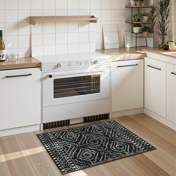 Wonnitar Moroccan Bathroom Rug,Washable 2x3 Small Bath Mat, Boho Tribal Soft Kitchen Sink Mat, Non-Slip Geometric Entry Way Rug, Low-Pile Indoor Carpet for Bedside Entrance Laundry (Black,2'x3')