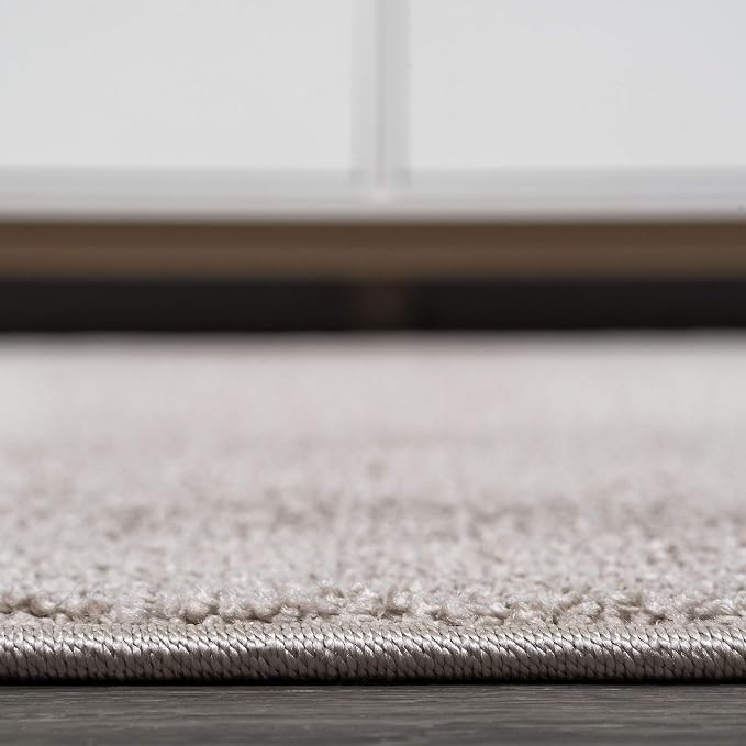 JONATHAN Y Haze Solid Low-Pile Beige 4x6 Oval Indoor Area Rug, Coastal,Bohemian,Minimalist,Classic, Easy-Cleaning for Living Room,Bedroom,Kitchen,Pet Friendly,Non-Shedding (SEU100G-4OV)