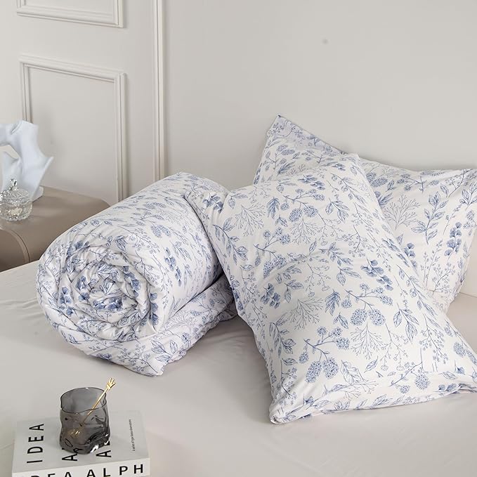 Floral Comforters Full Size 3-Piece Soft Chic Garden Style Blue Floral Print Lightweight Botanical Flower Comforter Set for All Seasons - 1 Comforter and 2 Pillowcases