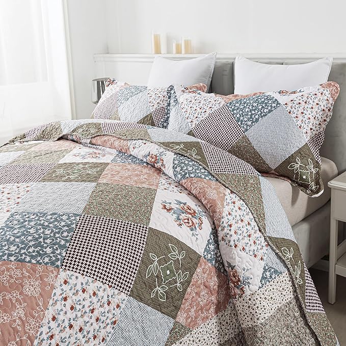 HoneiLife Quilt Set Twin Size - 2 Piece Microfiber Quilts Reversible Bedspreads Patchwork Coverlets Floral Bedding Set All Season Quilts- Splicing Mocha Rose