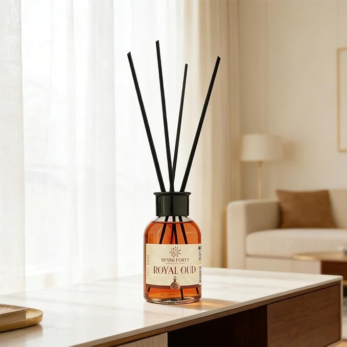 Royal Oud Reed Diffuser Home Fragrance, Luxury Glass Bottle 110ml Scent, Warm Spicy Amber & Patchouli Long-Lasting Home Decor Gift