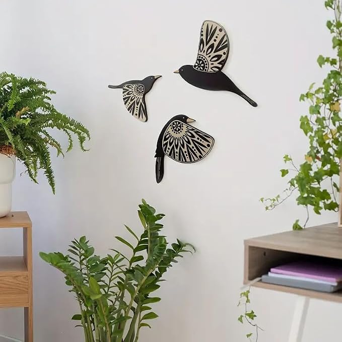 NOIAFZY 3Pcs Vintage-Style Wooden Flying Birds Wall Art Set for Home Decor Bedroom Holiday Decorations