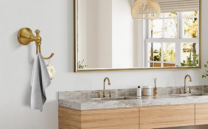 Antique Brass Towel Hook, Brass Bathroom Robe Hook, Rustic Double Towel Hooks Bath Farmhouse Coat Clothes Hook Wall Mounted for Bathroom Kitchen Washroom