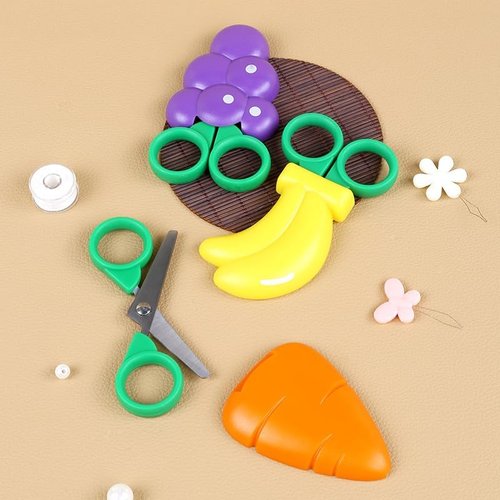 AKOAK Creative Fruit Scissors - Fun Carrot Design with Refrigerator Magnets for Kids' Home Decor