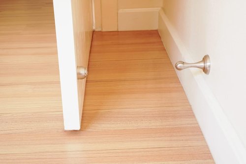 Richelieu Hardware Magnetic Door Stop - 3-Inch Brushed Nickel Finish for Easy Installation
