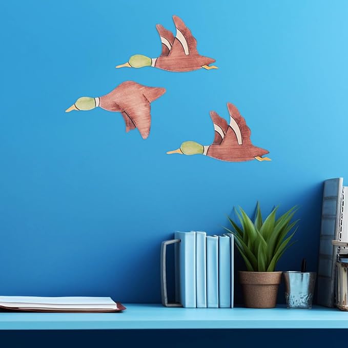 ULTECHNOVO 3pcs Wooden Flying Bird Wall Decor Set Rustic Bird Sculpture Wall Hanging for Living Room Home Decoration