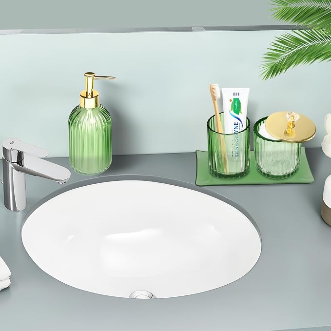 Haturi Bathroom Accessories Set, 4 Pcs Green Glass Bathroom Accessory Set Complete w/Lotion Soap Dispenser, Toothbrush Holder, Qtip Holder, Vanity Tray, Gold Bathroom Decor, Gift for Home Apartment