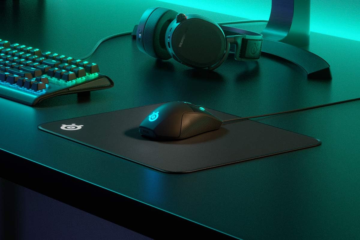SteelSeries QcK Gaming Mouse Pad | Large Size - Extra Durable Stitched Edge - Optimized for Gaming Sensors - Black