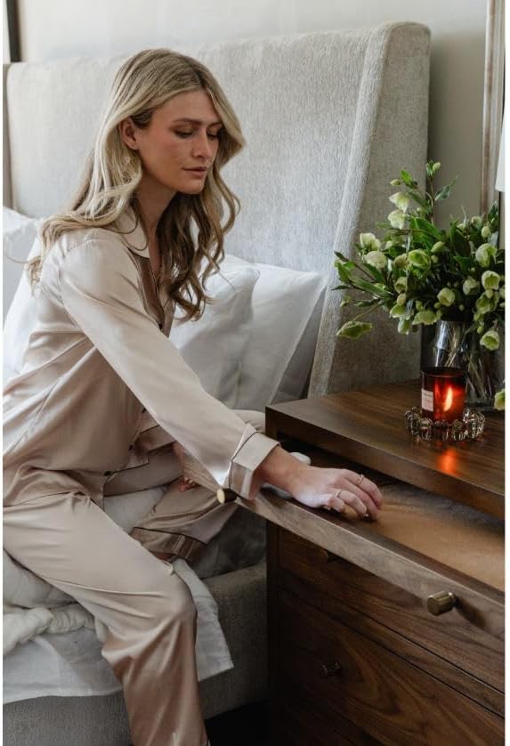 Alice Lane Original Bubble Candle Dish – Chic Smoky Glass Candle Dish for Home Decor – Decorative Modern Candle Holder for Small Candles & Diffusers