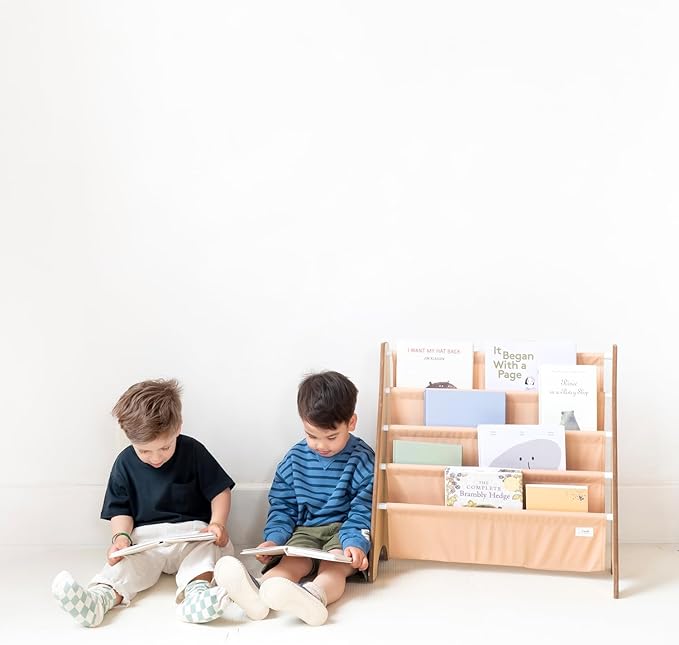 3 Sprouts Recycled Fabric Kids Bookshelf – 4-Tier Sling Book Rack Organizer - Nursery Room Playroom Classroom Wooden Book Shelves - Kid Bookcase Wood Storage Shelf for Toddler Age 3+ - Clay