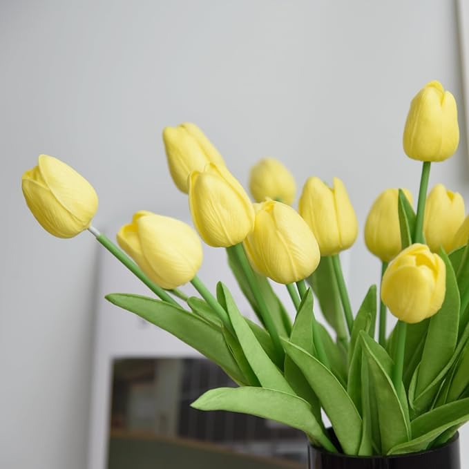 20PCS Yellow Fall Artificial Flower Tulips PU Real Touch Tulips for Home Wedding Decoration Brides Hand Holding Bouquet Artificial Flower Decoration (Type-Yellow)
