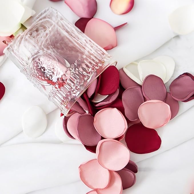 200Pcs Premium Silk Rose Petals Artificial - Large Realistic Scatter Petals for Romantic Wedding Centerpieces, Aisle & Table Decor with Gift Box
