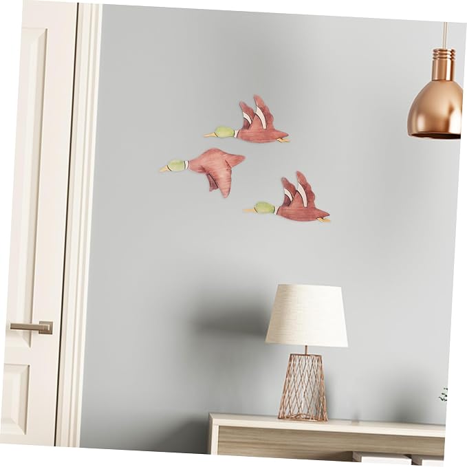 ERINGOGO 3pcs Wooden Flying Bird Wall Art Decor Rustic Home Decoration for Living Room Bedroom Office Creative Bird Ornaments for Unique Aesthetic Appeal