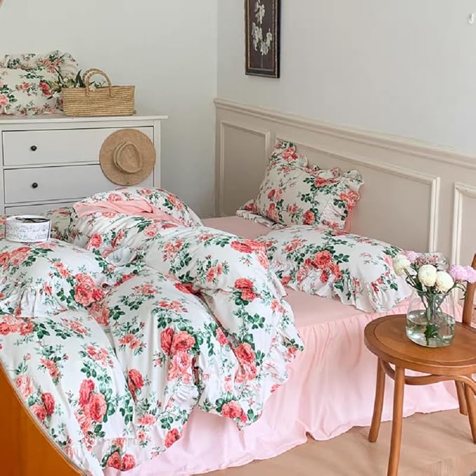 LifeTB Pink Flower Ruffle Comforter Set Full Size Vintage Floral Botanical Comforter Romantic Ruffle Lace Cottagecore Bedding Set Lightweight Fluffy Aesthetic Flowers Comforter Set with 2 Pillowcases