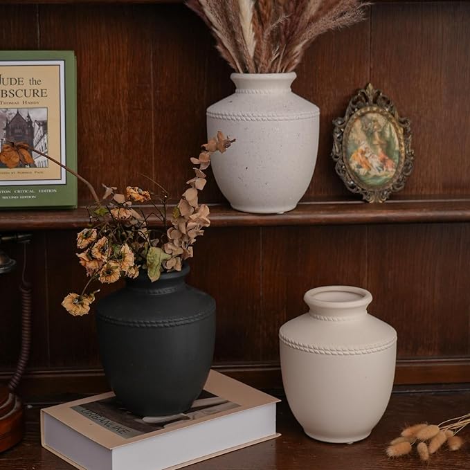 Farmhouse Ceramic Vase for Living Room Bedroom Antique White 7.45'' Flower Bouquet Vase for Fake Plant Home Decor Office Fireplace Centerpieces Rustic Retro Vintage Modern Gift Decoration