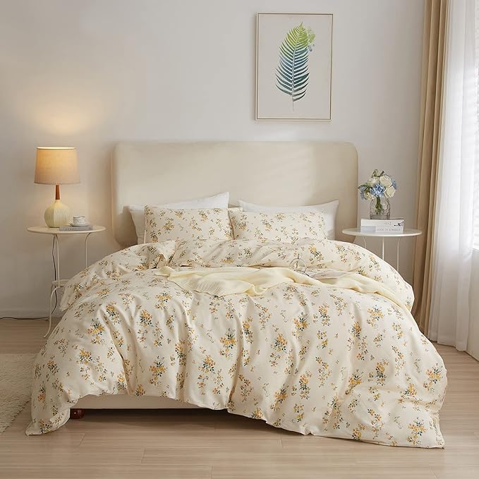 VM VOUGEMARKET Queen Comforter Set Yellow Floral Comforter with 2 Pillowcases Cottagecore Aesthetic Comforter Set for Girls Women 90"x90"