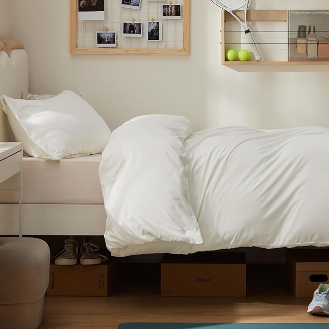Bedsure Duvet Cover Twin/Twin XL Size - Soft Double Brushed Bedding Set for Kids & Adults, Zipper Closure, 2 Pieces, Includes 1 Duvet Cover (68"x90") & 1 Pillow Sham, NO Comforter, Ivory White