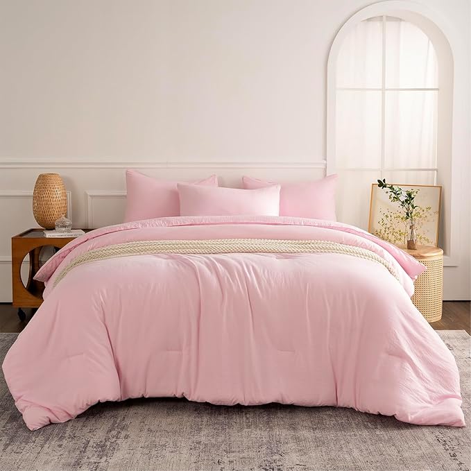 Pink Comforter Set Queen 3 Pieces Soft Bedding Bright Comforter Queen Light Pink Style Lightweight Comforter Set for All Seasons 1 Comforter and 2 Pillowcases