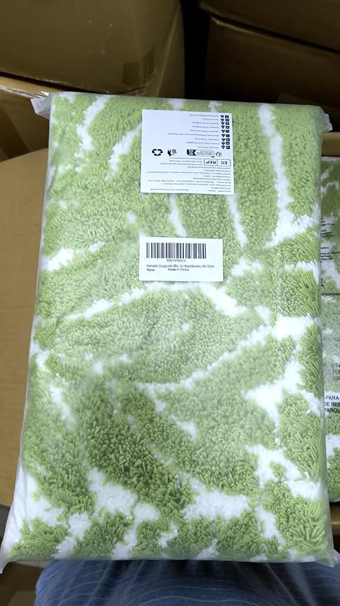 Grass Green Leaf Bathroom Runner - Bath Mats Non Slip Machine Washable Bathroom Decor Water Absorbent Bath Rugs for Sink Bathtub and Shower Leaves 18" x 47"