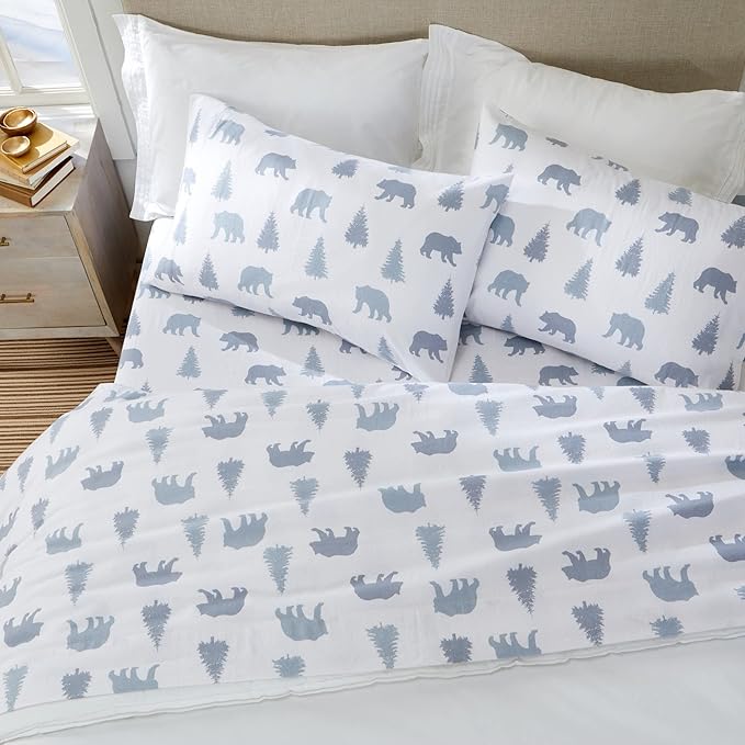 Market & Place 100% Turkish Cotton Flannel Sheet Set | 4 Piece Deep Pocket Novelty Cozy Winter Bed Sheets | Double Brushed for Extra Softness & Comfort | Alpine Collection (Queen, Grey Bears)