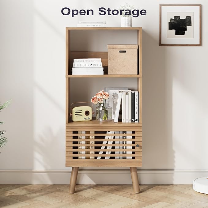 Small Bookcase, 43" H Open Shelf Cube Bookshelf with Slatted Door, Mid-Century Bookcase with 3 Cubes, Open Shelves Display Storage Cabinet for Living Room, Home Office, Oak