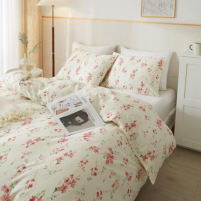 HighBuy Aesthetic Floral King Size Comforter Set Cooling and Warm Breathable Quilted Style Bedding Sets King Comforter Set 1 Lightweight Comforter (104"x90") and 2 Pillowcases (20"x36")