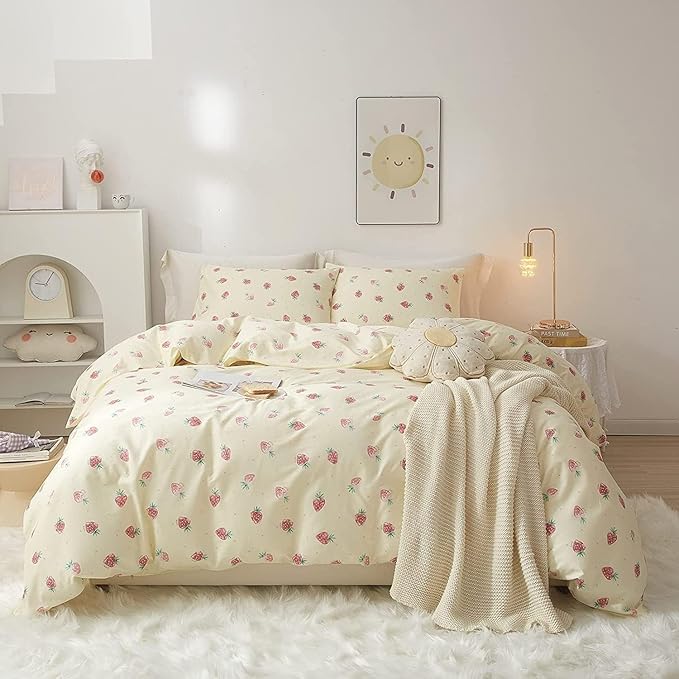 LifeTB Cute Strawberry Duvet Cover Full Size Soft Cotton Kawaii Strawberry Bedding Sets Kids Girls Bedroom Decor Cotton Comforter Cover 3 Pieces Cute Fruit Bedding Set Cream White with 2 Pillowcases