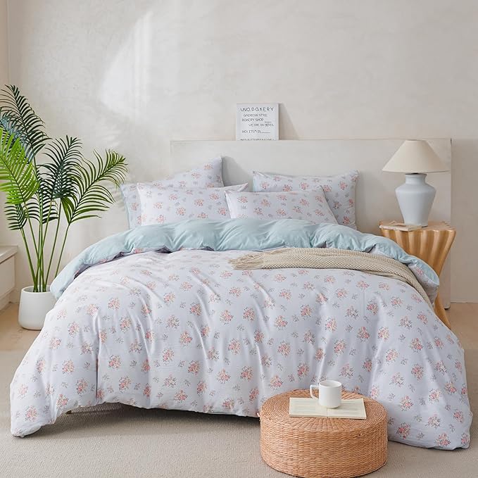 Queen Size Floral Comforter Soft 3 Pieces Chic Crinkle Gauze Fabric Garden Style Flower Print Botanical Comforter for All Seasons Luxury Warmth Comfy Breathable with 2 Pillowcases