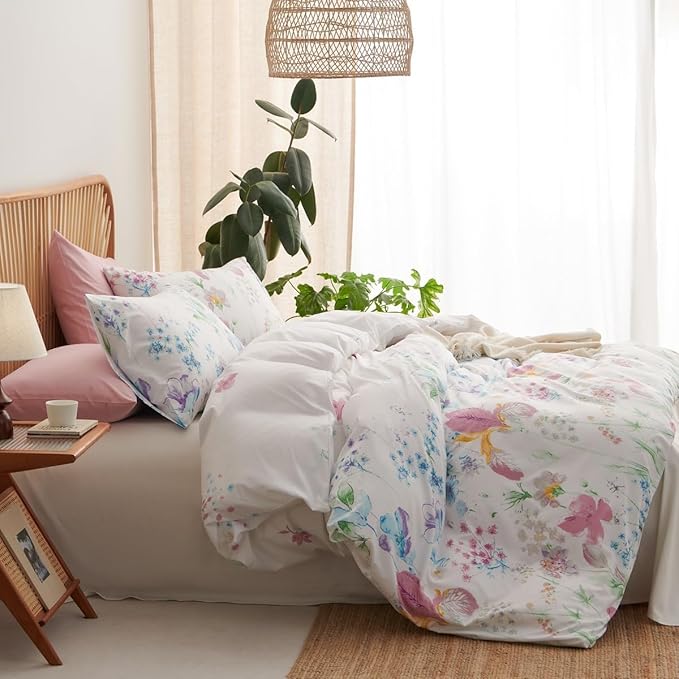 Nayoroom Floral Duvet Cover Set King Size Purple Pink Watercolor Flowers Green Plant Leaves Printed on White Comforter Cover 3Pcs Soft Microfiber Garden Style Bedding Set with Zipper Closure