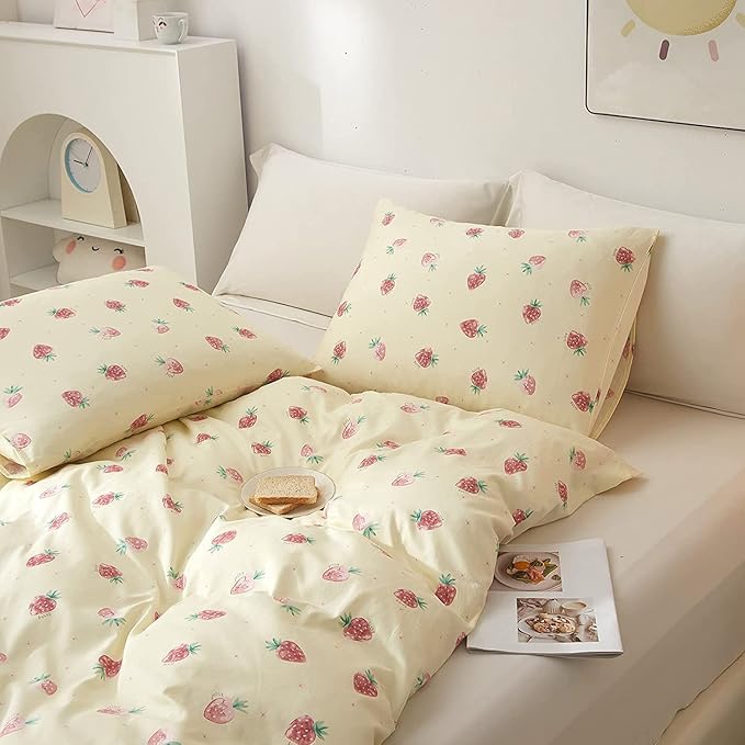 LifeTB Cute Strawberry Duvet Cover Queen 3 Pieces Strawberry Bedding Set Kawaii Bedroom Decor 100% Cotton Comforter Cover Kids Teen Girls Fruit Bedding Duvet Cover with 2 Pillowcases, Cream White