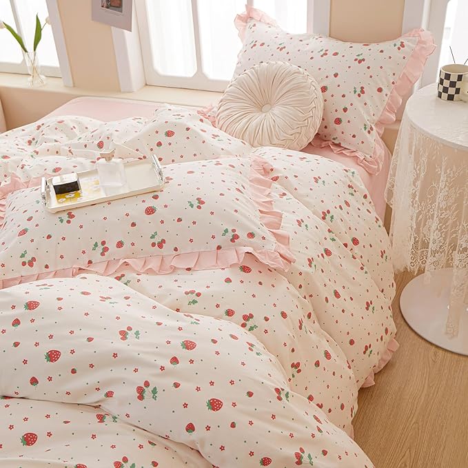 Kawaii Pink Strawberry Duvet Cover Twin Cotton Girls Lace Duvet Cover Cute Ruffle Bedding Set Kawaii Strawberry Ruffle Comforter Cover Romantic Princess Bedding Cover with 2 Pillowcases