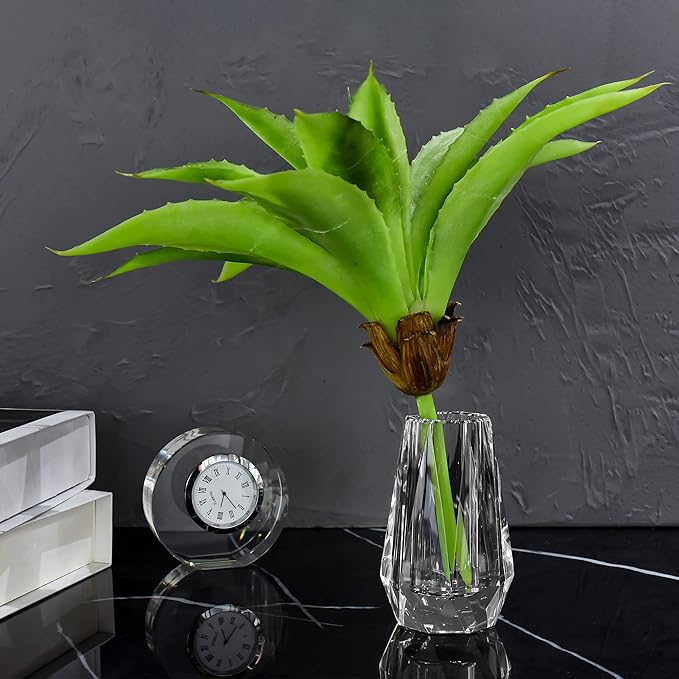 kitCom Flower Vase, Modern Mini Crystal Vase, Lead-Free Flower Vase, European Crafted for Table, Home Decoration, Wedding or Luxury Gifts, 2.4 x 2.4 x 4 Inches