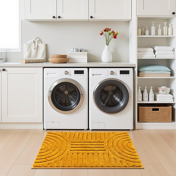 SHACOS Super Soft Bathroom Runner Rugs 20"x32" Non Slip Boho Bathroom Mats Microfiber Absorbent Carpet for Bath Room Machine Washable Shaggy Bath Rugs for Shower Bathtub Home Decor, 1'8" x 2'8"