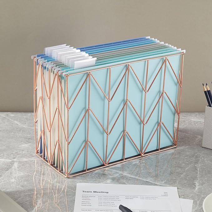Beramon 1 Pack Rose Gold Hanging Folder Desk Organizer Decorative Organizer Metal Wire Baskets Suitable for Hanging file folder Design for Home Offices Supplies, 9.4 X 11.8 Inch
