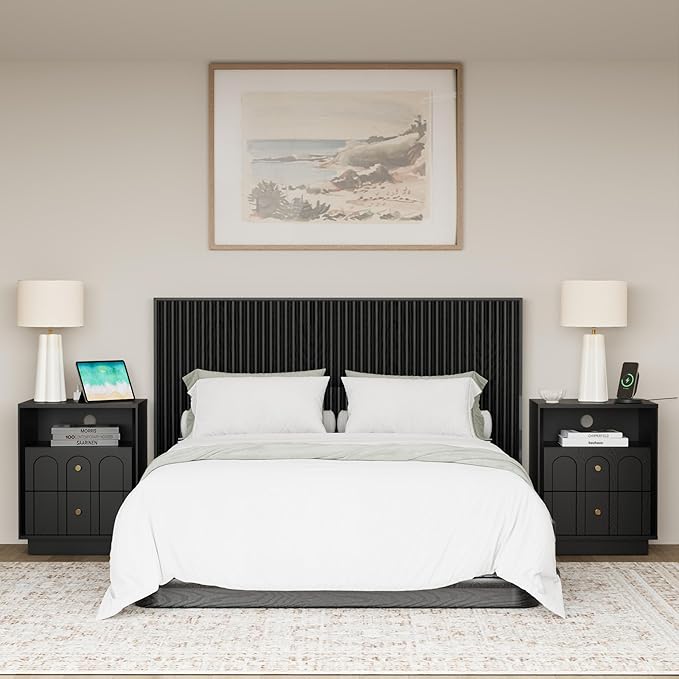 Nightstand with Charging Station, Modern Nightstand with Arched Design, Minimalist End Table with Wood Grain Texture, Bedside Table for Bedroom Living Room Sofa Office, Black