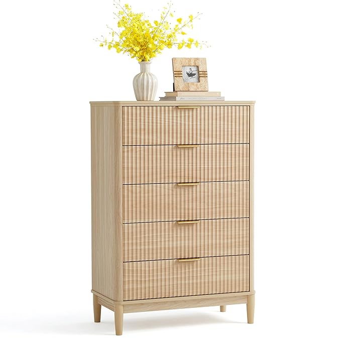 LINSY Fluted Dresser for Bedroom with 5 Drawers, Mid Century Modern Chest of Drawers with Gold Metal Handles, Tall Boho Wood Dressers, Large Farmhouse Storage Cabinet for Bedroom, Living Room, Oak