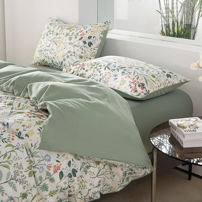Floral Comforter Set King Soft Bedding Comforter Set 3 Pieces Lightweight Garden Style Green Red Flower Print Botanical Flowers Comforter Set 1 Comforter and 2 Pillowcases (Floral, King)