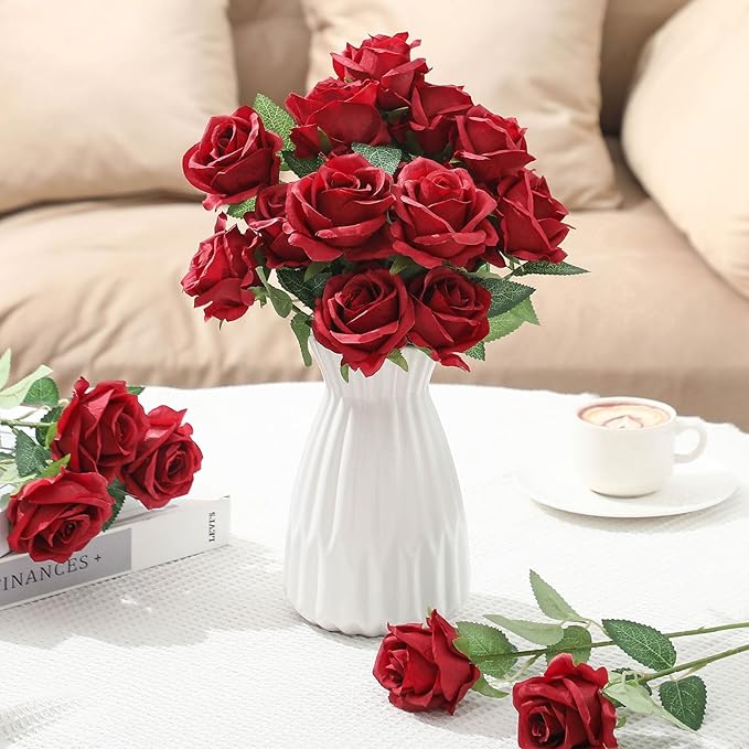 Lyrow 200 Pcs Artificial Roses Realistic Flowers Bulk Real Looking Fake Silk Rose Bouquets with Long Stem Flowers for Wedding Table Centerpieces Bridal Shower Party Home Garden Decor (Wine Red)