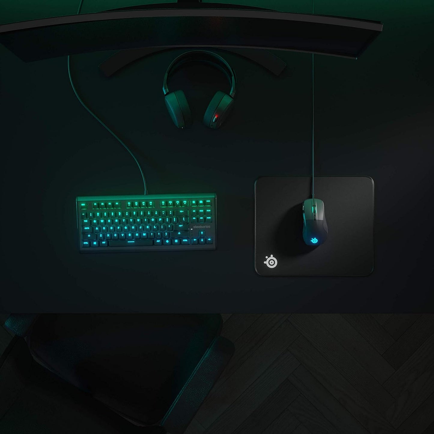 SteelSeries QcK Gaming Mouse Pad | Large Size - Extra Durable Stitched Edge - Optimized for Gaming Sensors - Black