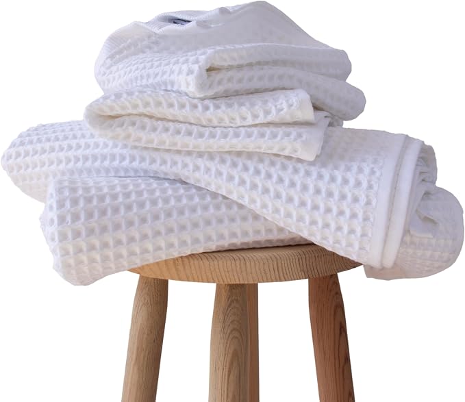 PÜSKÜL 4-Piece Natural 100% Turkish Cotton Luxury Waffle Towels for Bathroom | Premium Quality Honeycomb Weave 2 Hand Towel & 2 Bath Towel Set | Soft Absorbent Quick-Dry Lightweight Towels (White)
