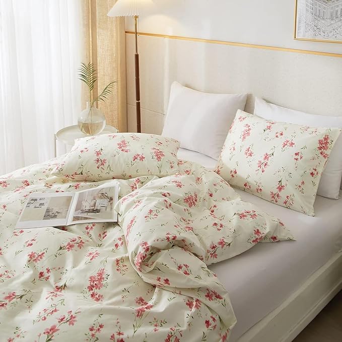 HighBuy Aesthetic Floral King Size Comforter Set Cooling and Warm Breathable Quilted Style Bedding Sets King Comforter Set 1 Lightweight Comforter (104"x90") and 2 Pillowcases (20"x36")