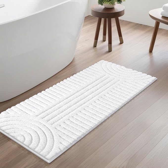 SHACOS Super Soft Bathroom Runner Rugs 24"x60" Non Slip Boho Bath Rugs Microfiber Absorbent Bath Mats for Bathtub Machine Washable Shaggy Carpet for Shower Floor Home Decor, White 2' x 5'