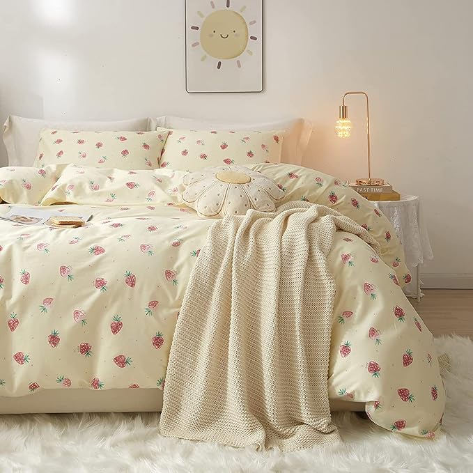 LifeTB Cute Strawberry Duvet Cover Queen 3 Pieces Strawberry Bedding Set Kawaii Bedroom Decor 100% Cotton Comforter Cover Kids Teen Girls Fruit Bedding Duvet Cover with 2 Pillowcases, Cream White